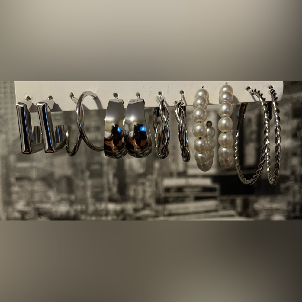 Silver Fashion Earrings!